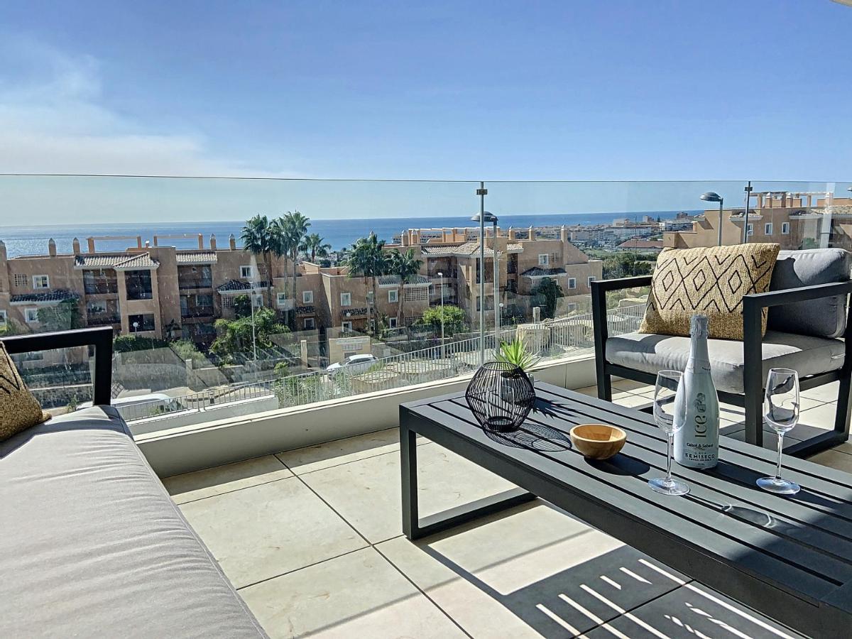 Via Celere 2330 Sea View Apartment Casares Bagian luar foto