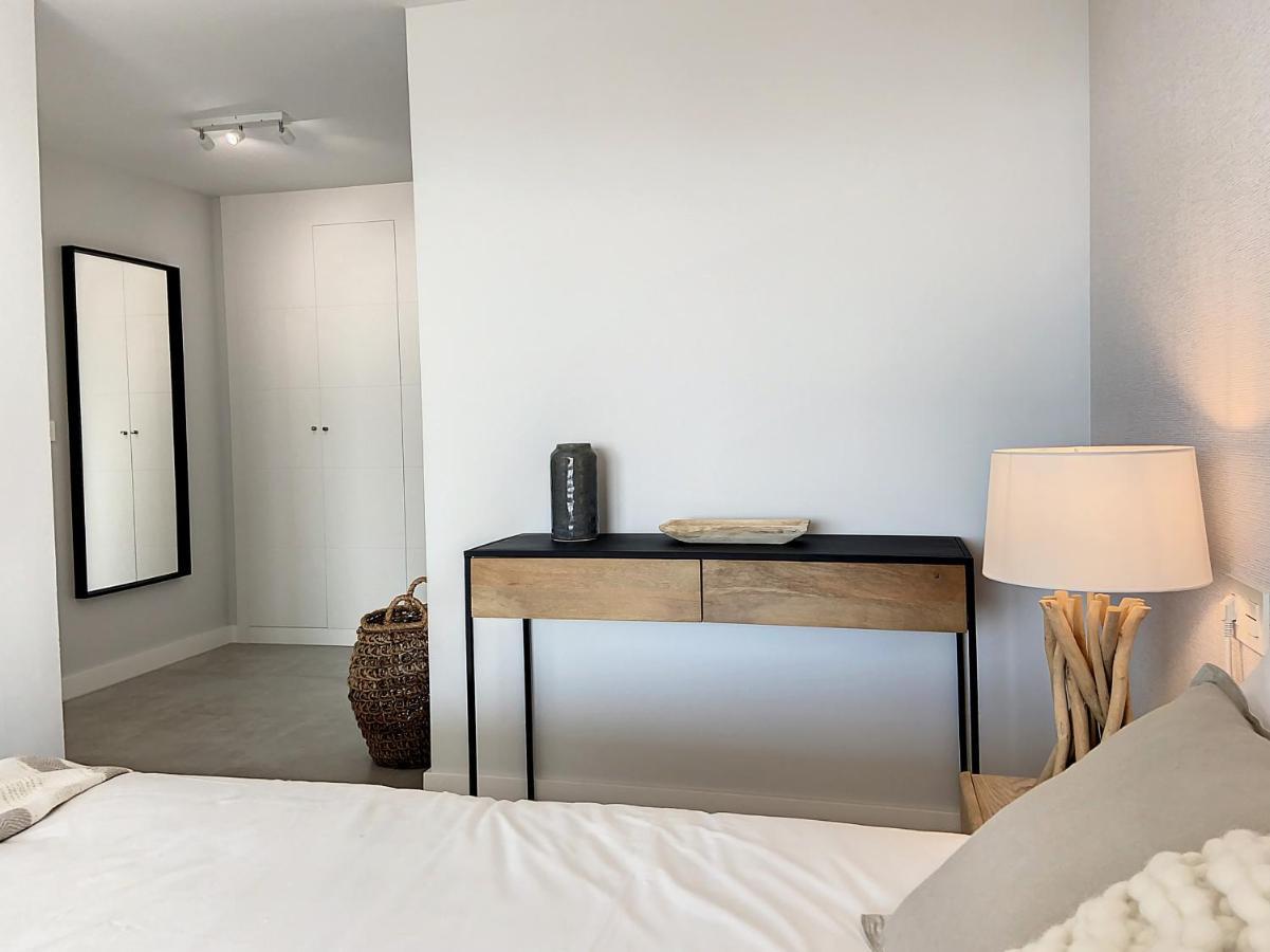 Via Celere 2330 Sea View Apartment Casares Bagian luar foto