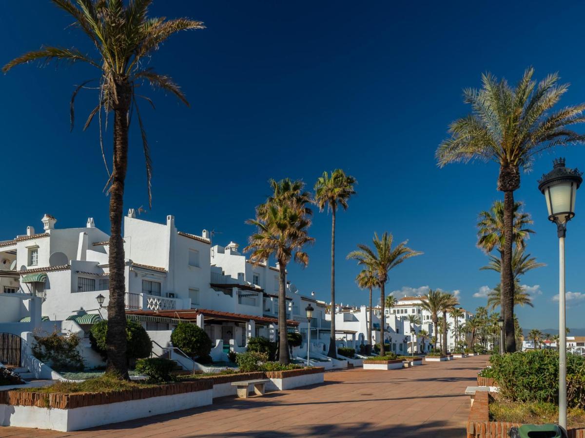 Via Celere 2330 Sea View Apartment Casares Bagian luar foto